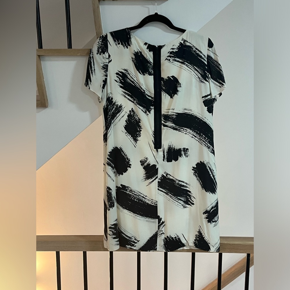 Alice and Olivia mini black and white mini dress - size medium - Picture 5 of 5